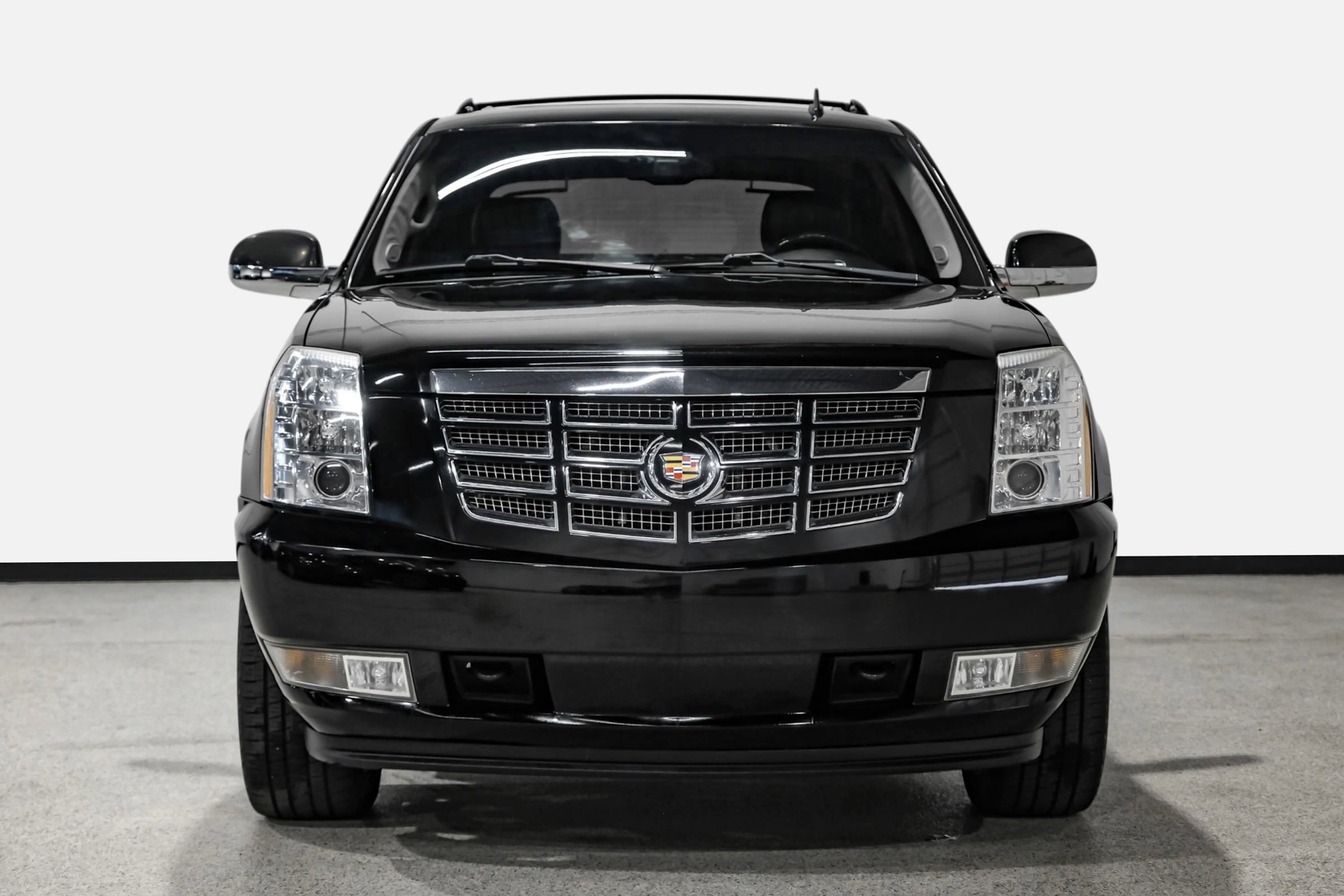 Used 2013 Cadillac Escalade EXT Premium AWD/4WD image 3