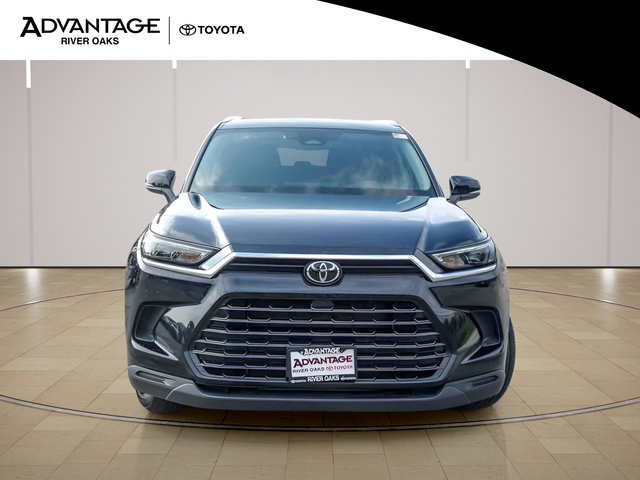 Used 2025 Toyota Grand Highlander AWD image 3