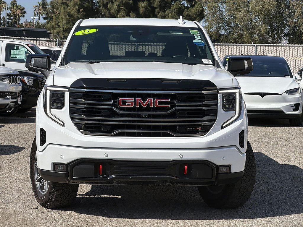 Used 2025 GMC Sierra 1500 AT4 AWD/4WD image 2