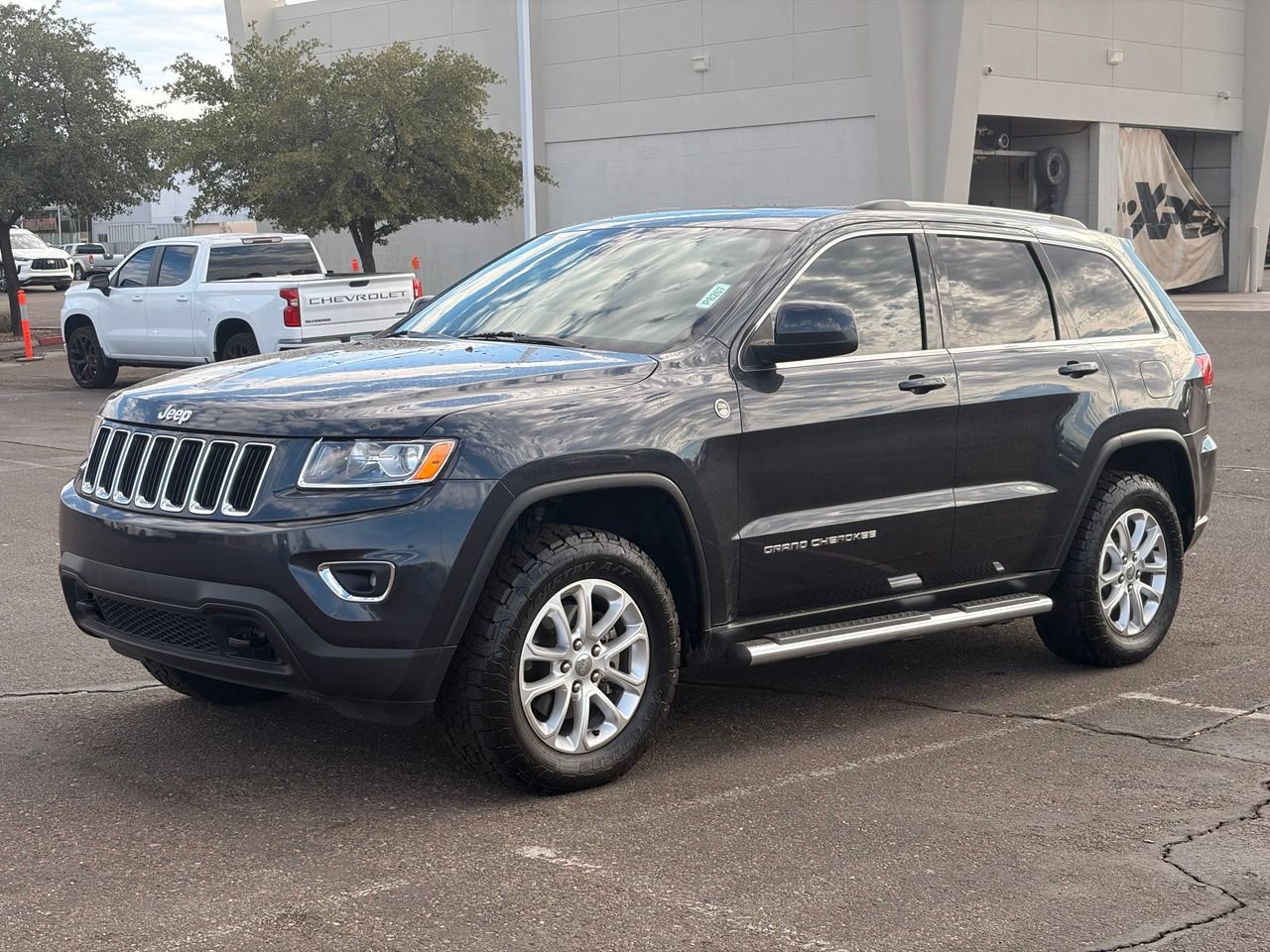 Used 2015 Jeep Grand Cherokee Laredo w/ Quick Order Package 23E AWD/4WD video 1
