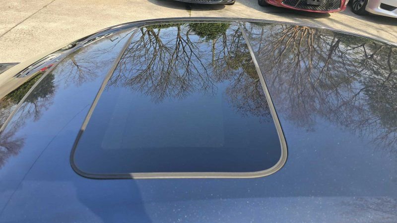 Used 2017 Honda Civic Touring image 9