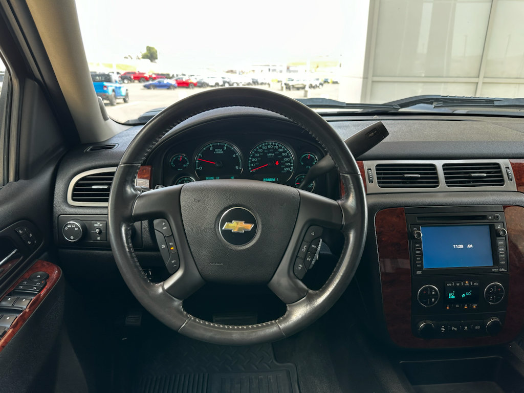 Used 2011 Chevrolet Silverado 2500 LTZ w/ LTZ Plus Package AWD/4WD image 16