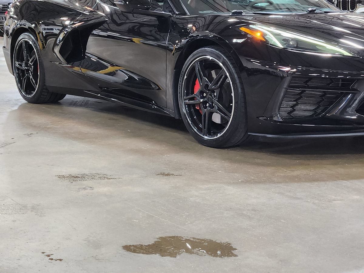 Used 2021 Chevrolet Corvette Stingray Premium Conv w/ Z51 Performance Package RWD image 16