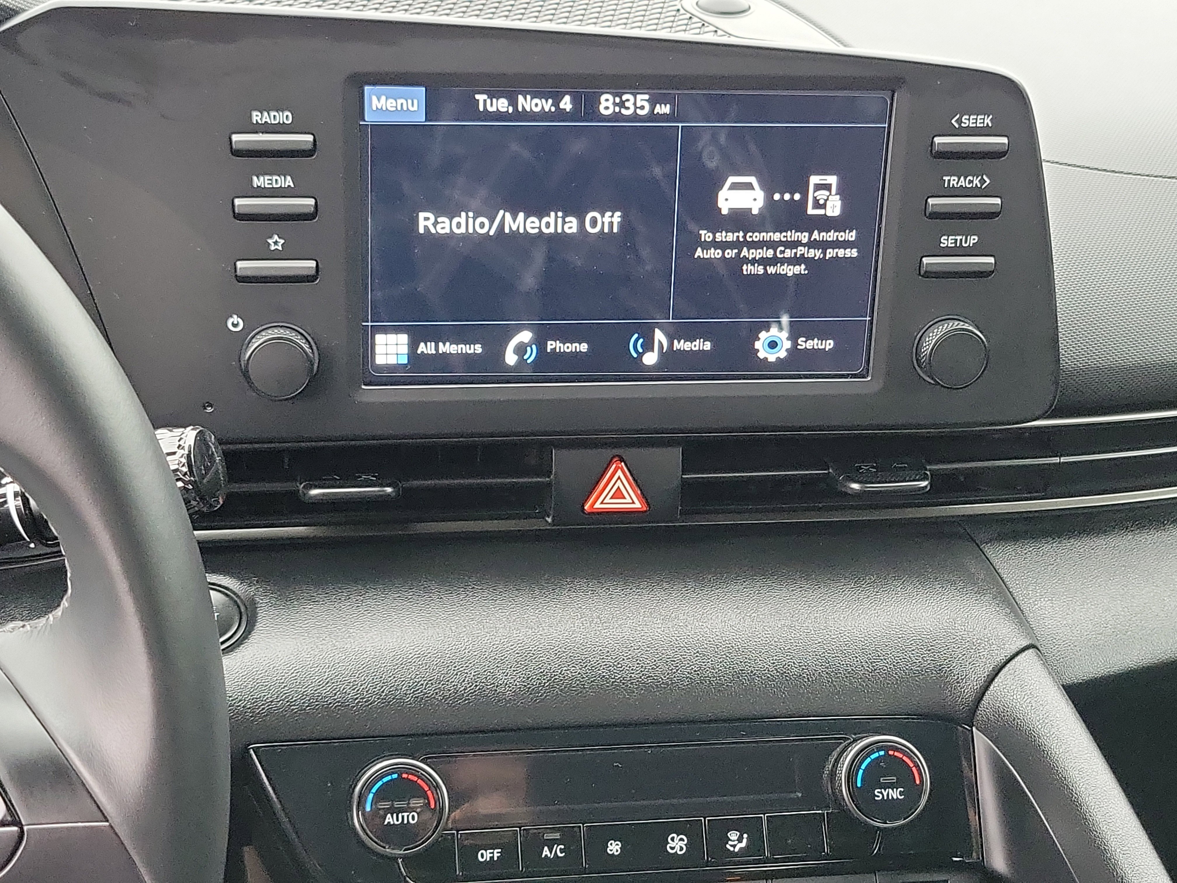 Certified 2025 Hyundai Elantra Sport image 11