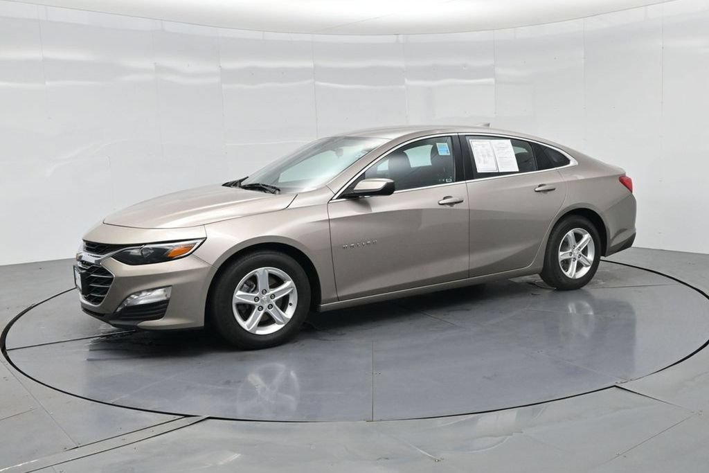 Used 2023 Chevrolet Malibu LT FWD image 32