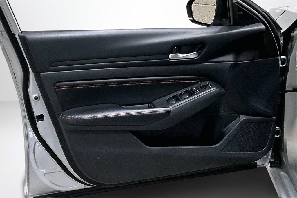 Used 2022 Nissan Altima 2.5 SR image 20