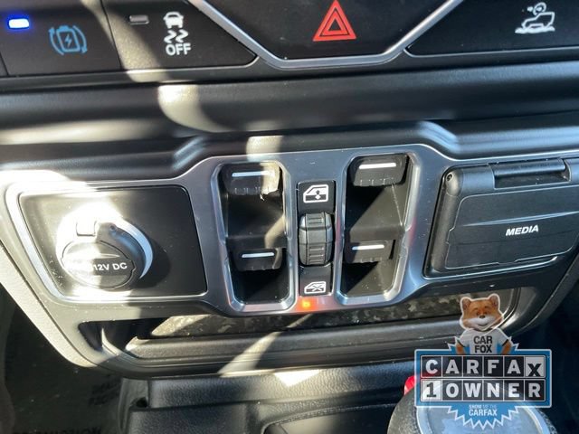 Used 2023 Jeep Wrangler Unlimited w/ Sun & Screen Package AWD/4WD image 17