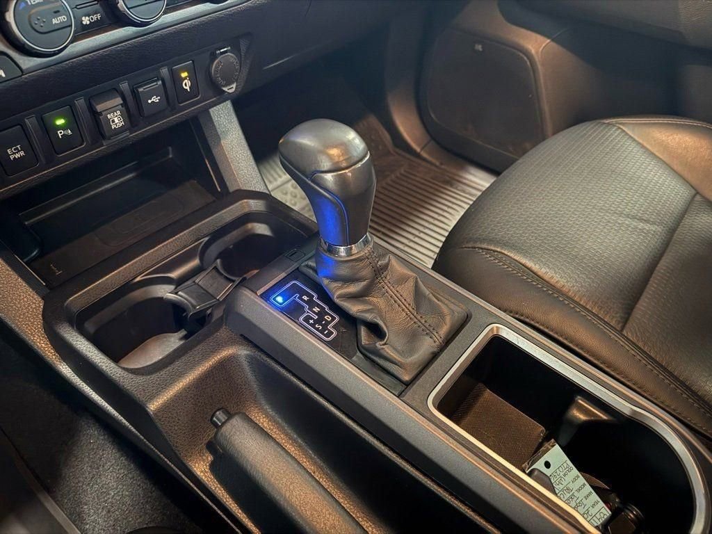 Used 2023 Toyota Tacoma TRD Sport w/ TRD Premium Sport Package image 11