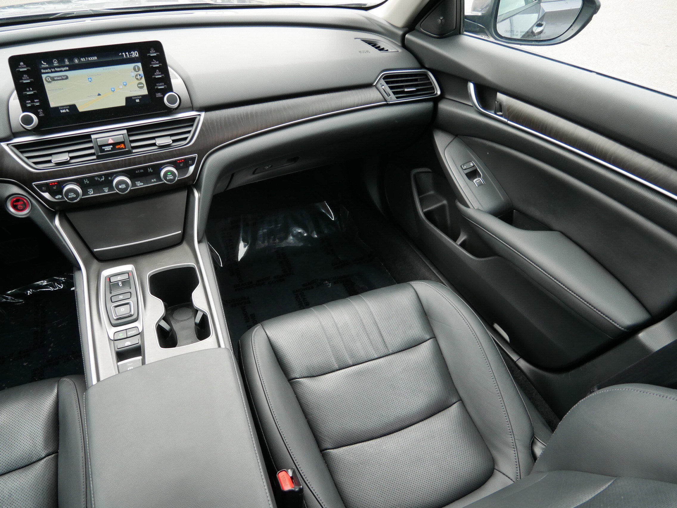 Used 2021 Honda Accord Touring image 9