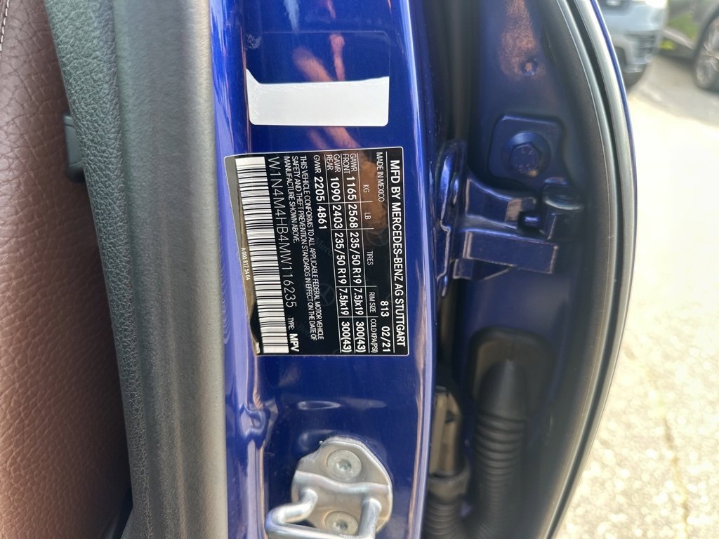 Used 2021 Mercedes-Benz GLB 250 4MATIC image 35