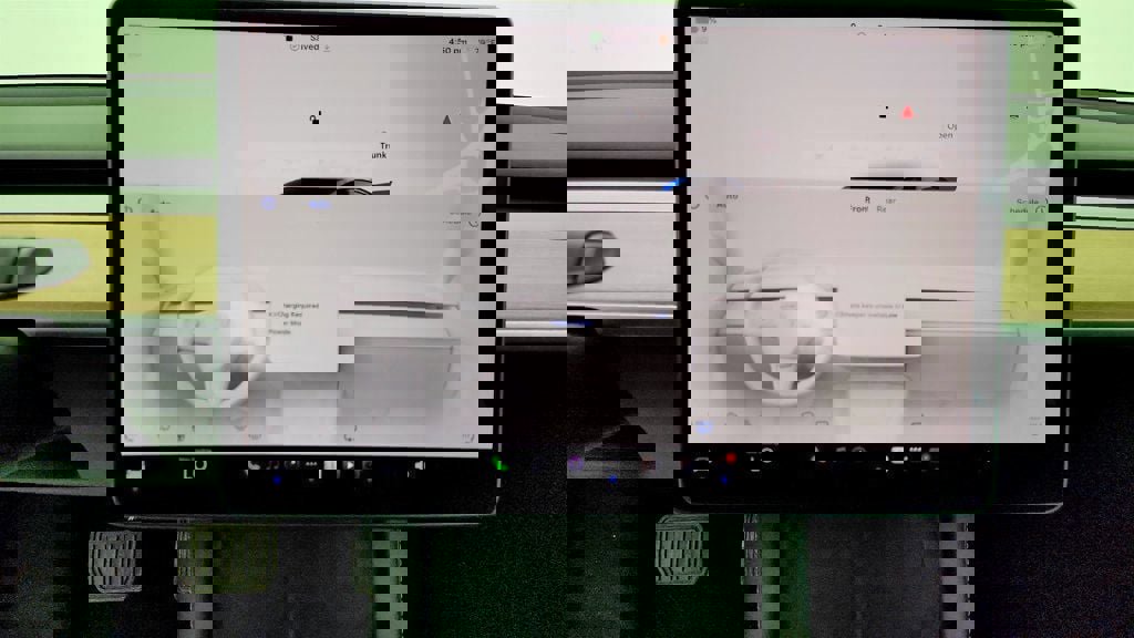 Used 2023 Tesla Model 3 Standard Range image 21