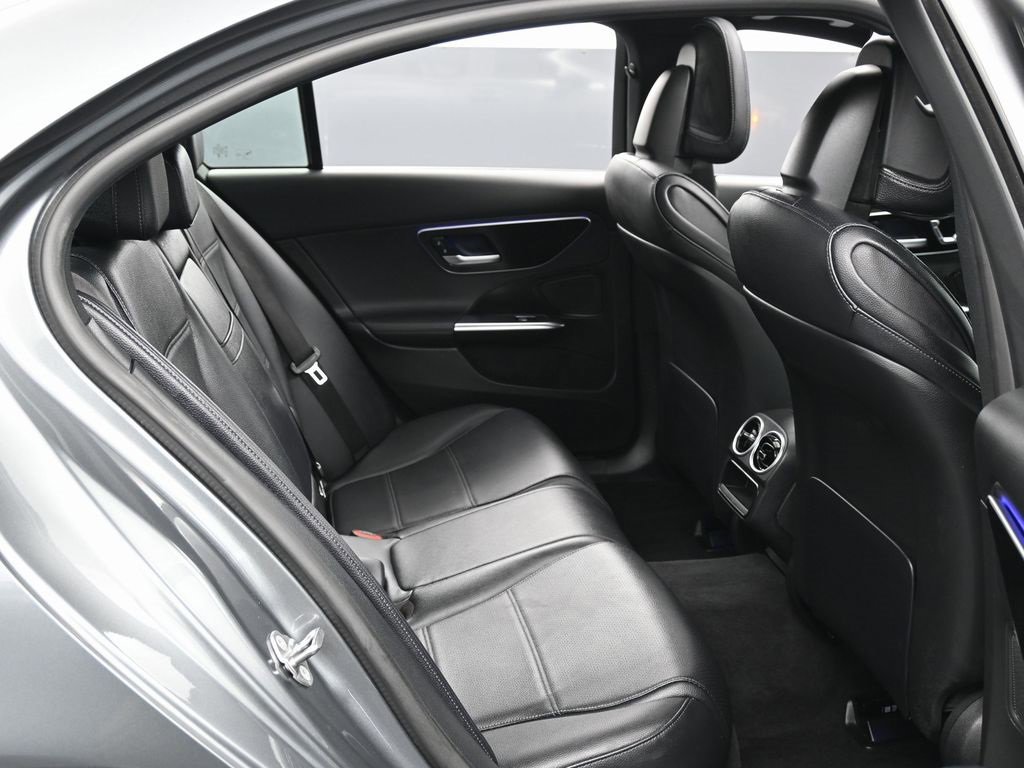 Used 2024 Mercedes-Benz C 300 4MATIC Sedan image 35