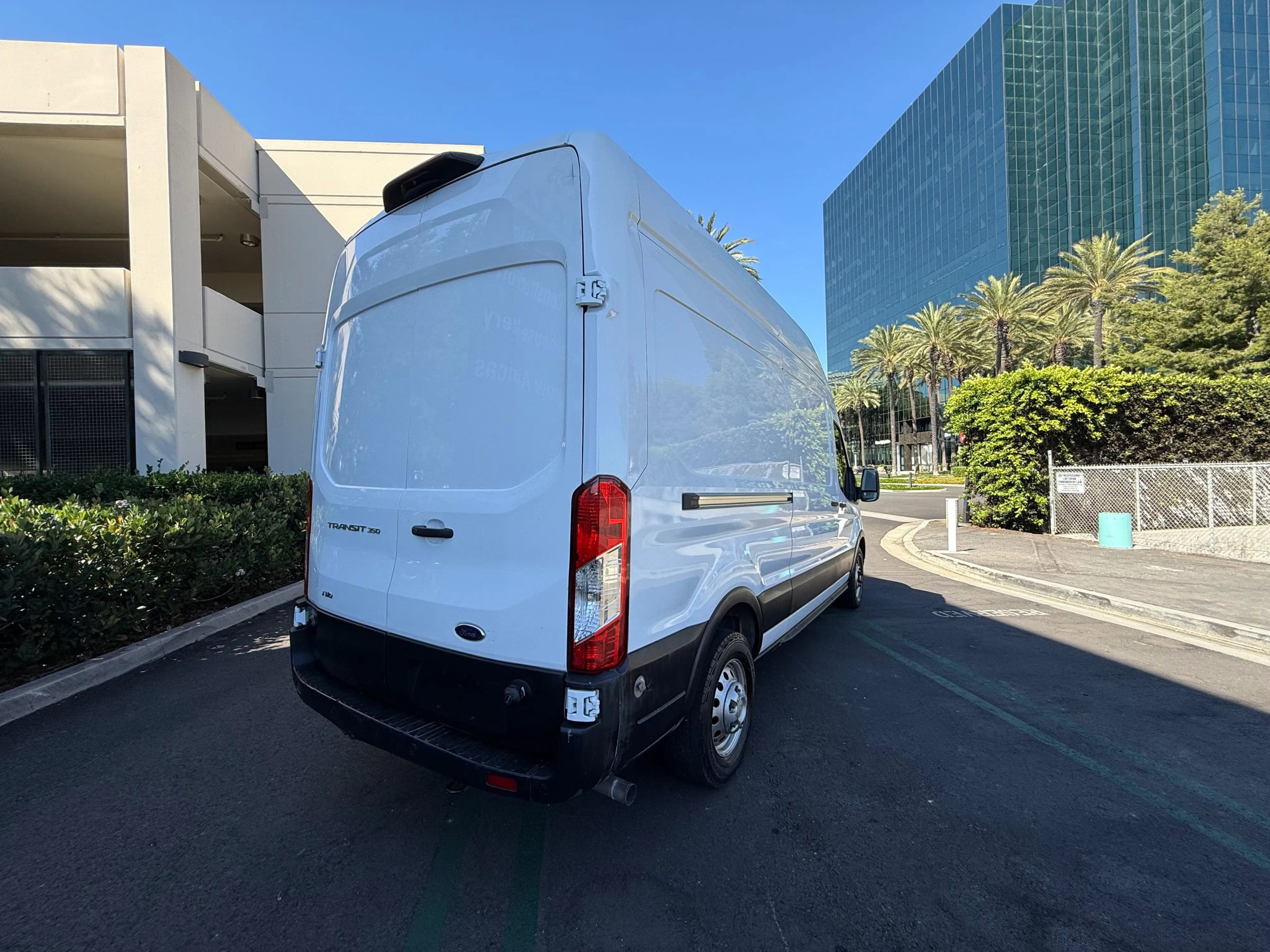 Used 2022 Ford Transit 350 148 High Roof AWD w/ Load Area Protection Package image 5