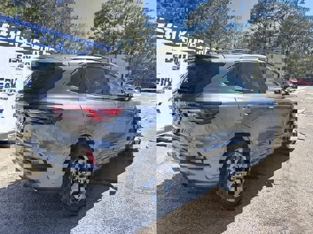 Used 2024 Ford Escape ST-Line w/ Cold Weather Package image 13