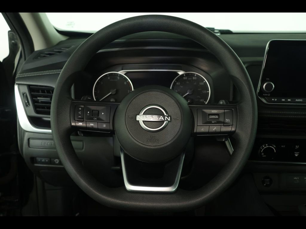 Used 2024 Nissan Rogue S image 23