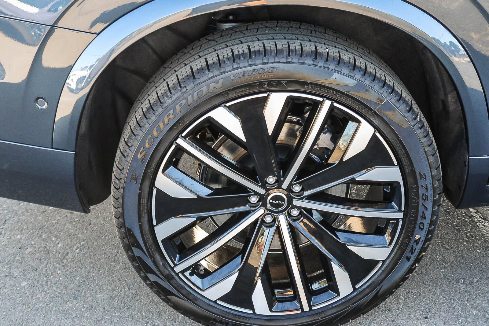 New 2026 Volvo XC90 T8 Ultra w/ Protection Package AWD/4WD image 13