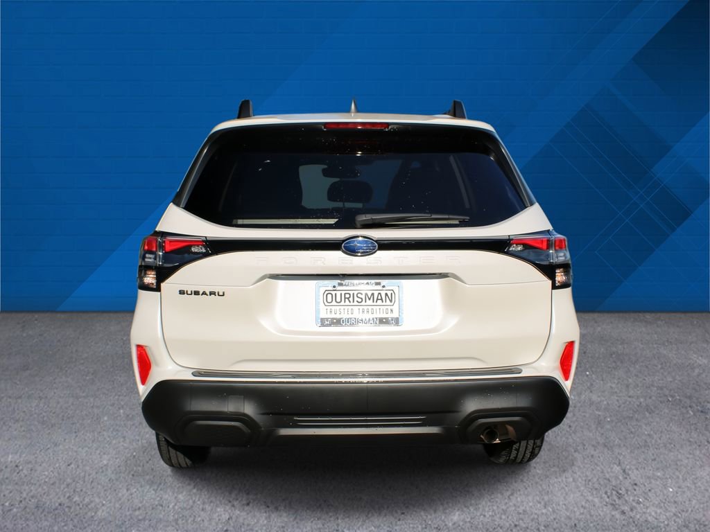 Used 2025 Subaru Forester Premium AWD/4WD image 8