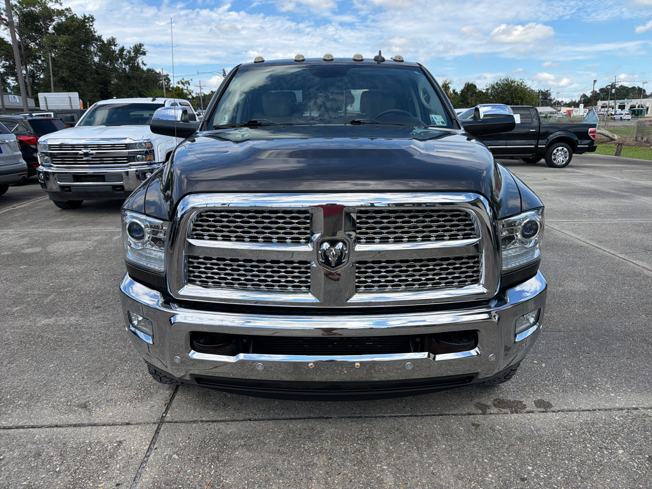 Used 2017 RAM 3500 Laramie image 13