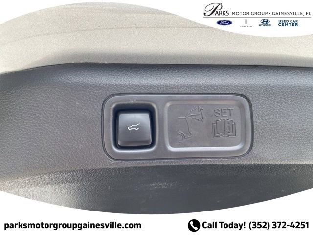 Certified 2024 Ford Expedition Limited image 17