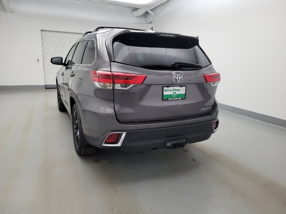 Used 2018 Toyota Highlander Limited Platinum w/ Carpet Mat Package (TMS) image 6