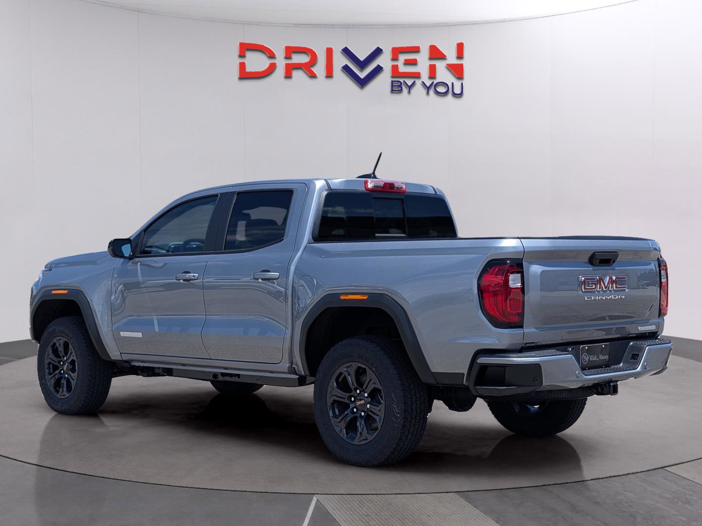 New 2025 GMC Canyon Elevation w/ Convenience Package image 3