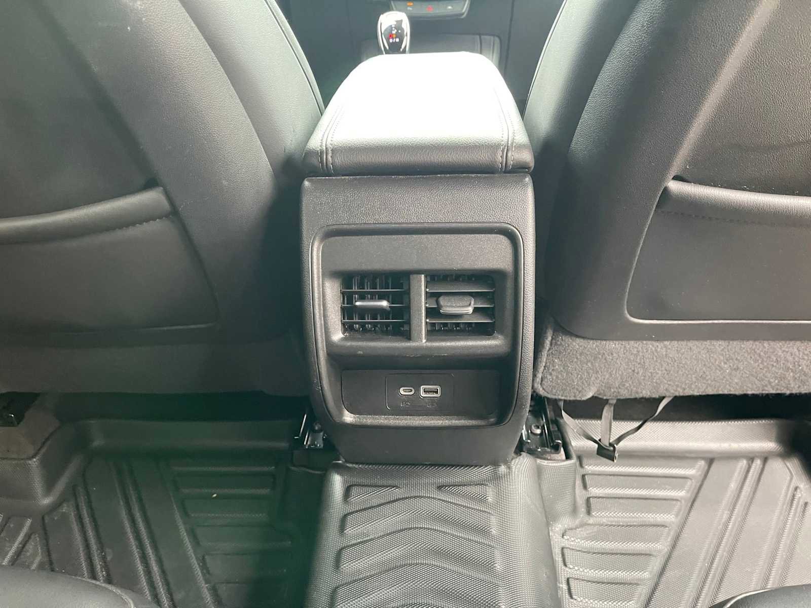 Used 2023 Cadillac XT4 Premium Luxury AWD/4WD image 27