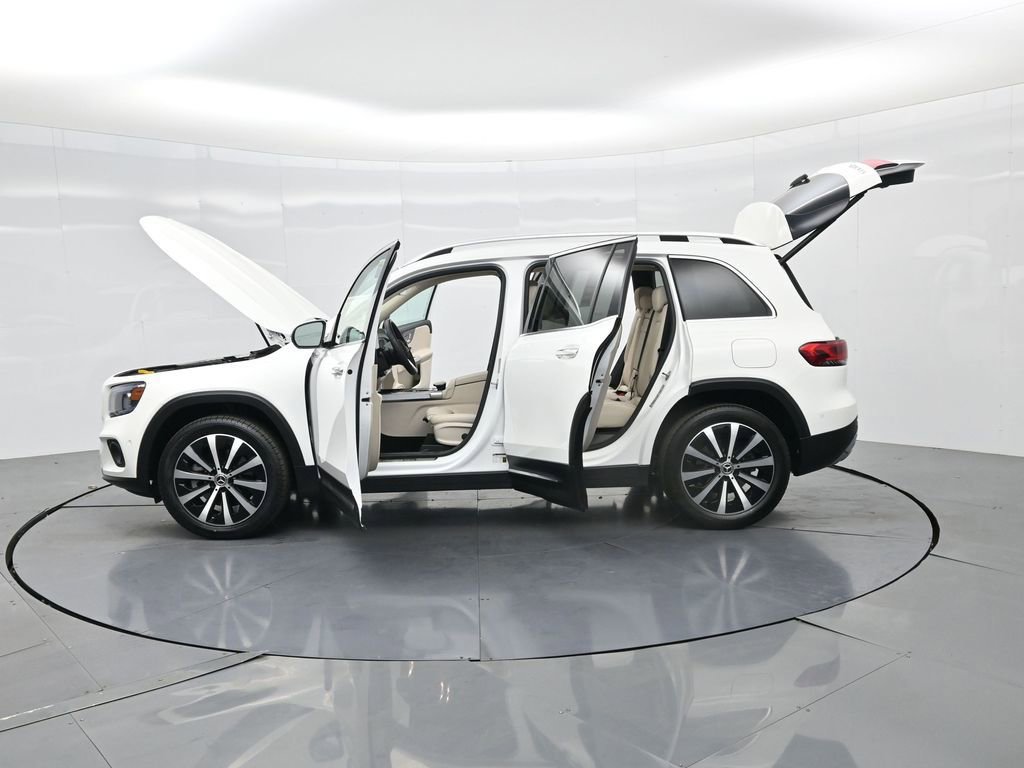 Used 2022 Mercedes-Benz GLB 250 image 27