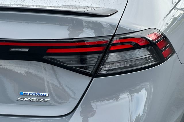 Used 2024 Honda Accord Sport image 32