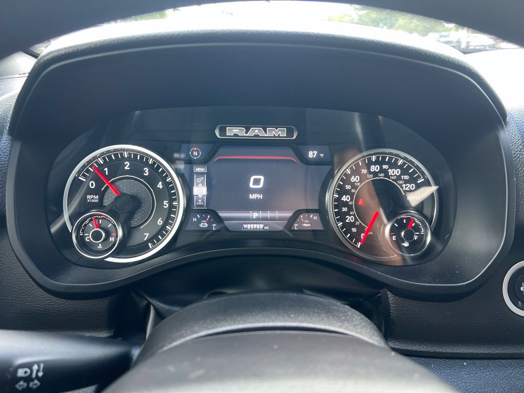 Certified 2025 RAM 1500 Warlock AWD/4WD image 33