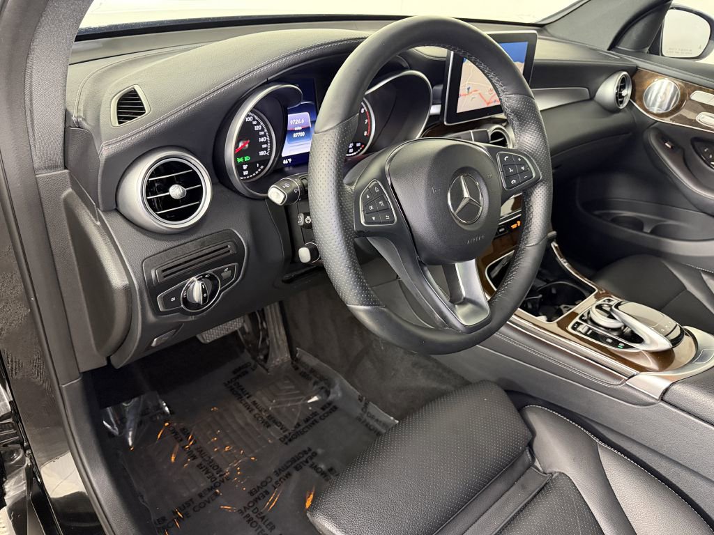Used 2017 Mercedes-Benz GLC 300 4MATIC image 14