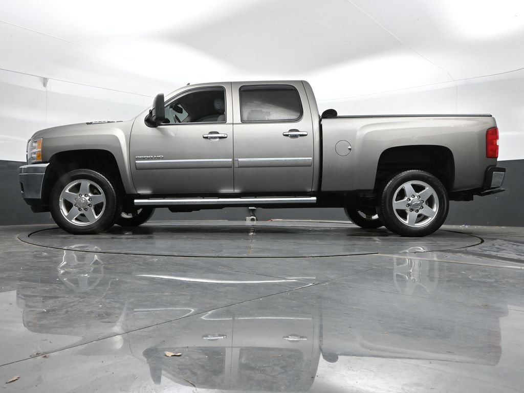 Used 2013 Chevrolet Silverado 2500 LT w/ Custom Sport Truck Package RWD image 41