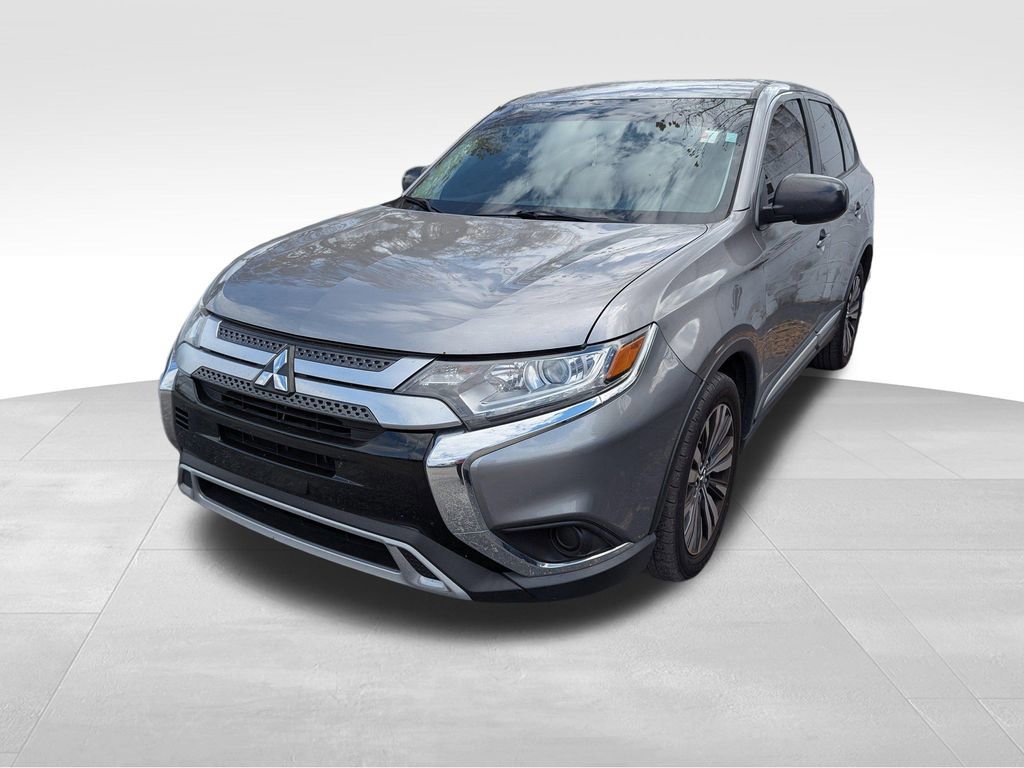 Used 2020 Mitsubishi Outlander ES image 3