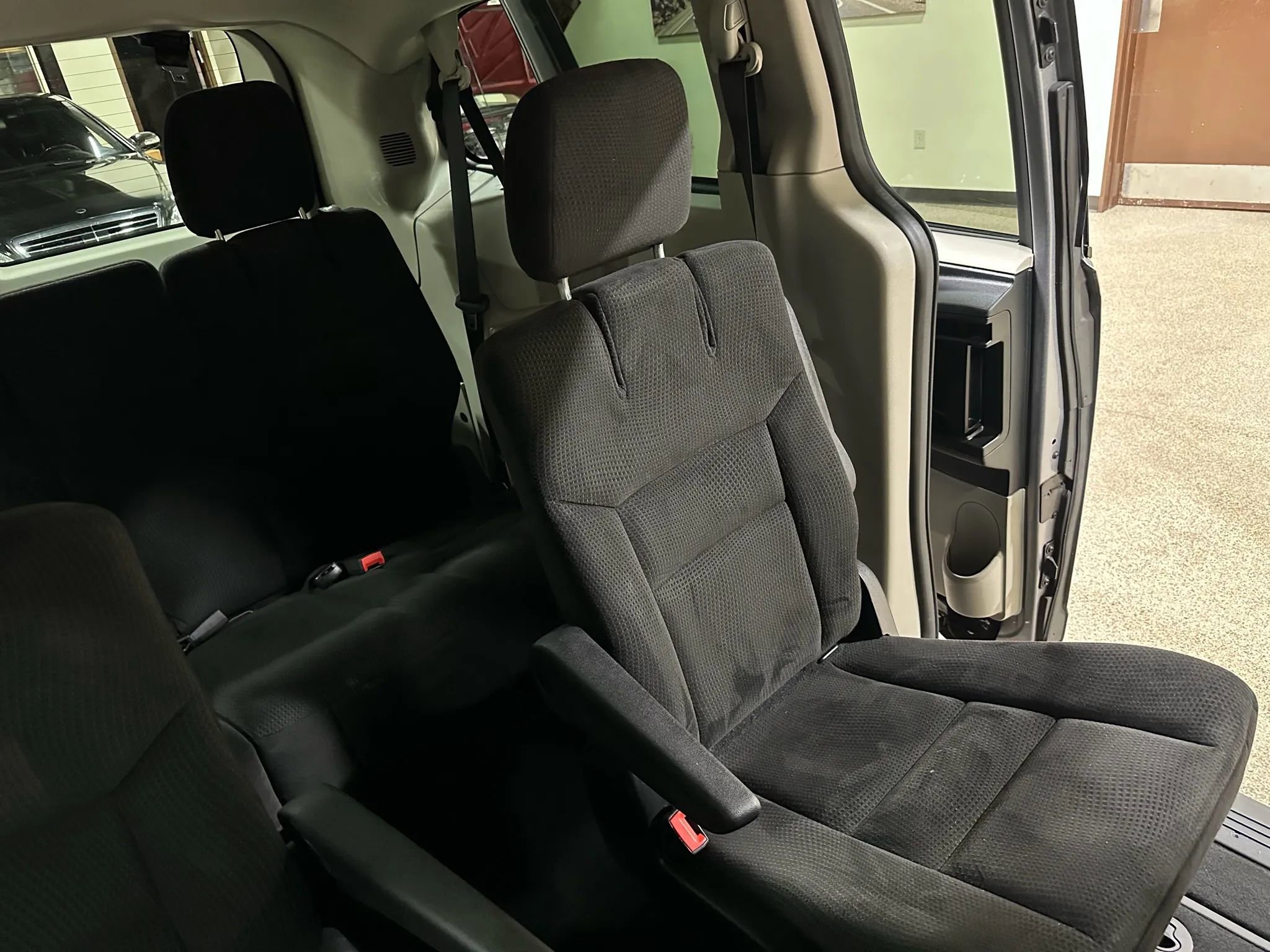 Used 2014 Dodge Grand Caravan SE w/ Quick Order Package 29E SE image 44