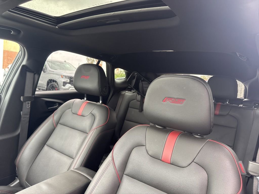 Used 2024 Chevrolet Trax RS w/ Sunroof Package image 10