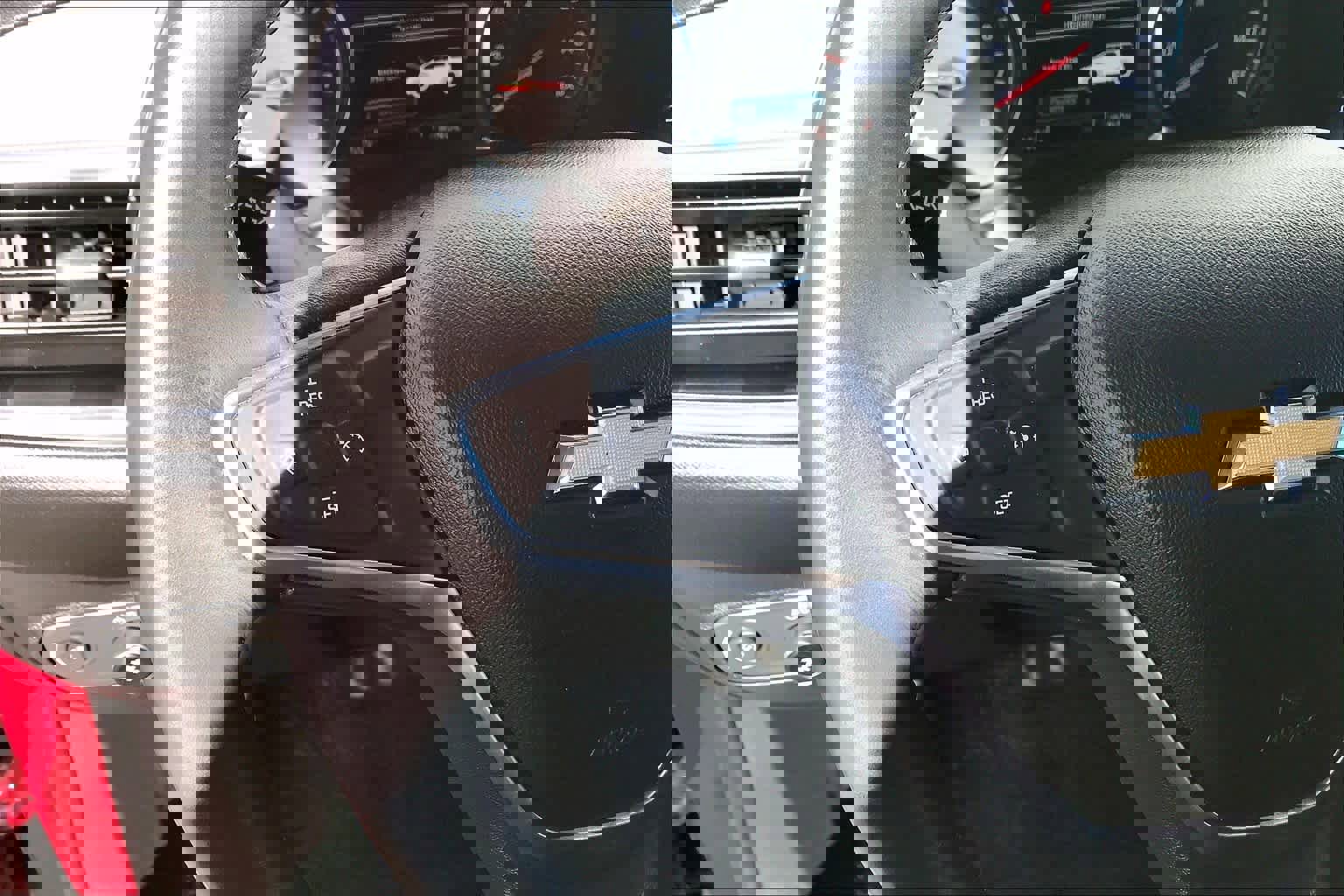 Used 2018 Chevrolet Equinox Premier image 23