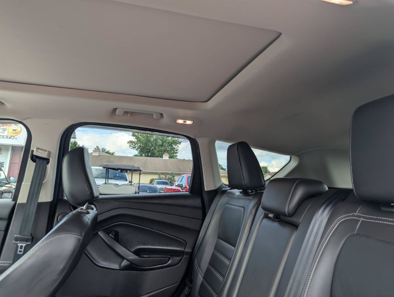 Used 2019 Ford Escape Titanium AWD/4WD image 37