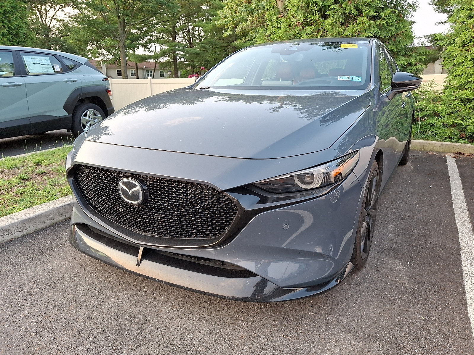 Used 2021 MAZDA MAZDA3 Hatchback w/Premium Plus Pkg AWD/4WD image 2