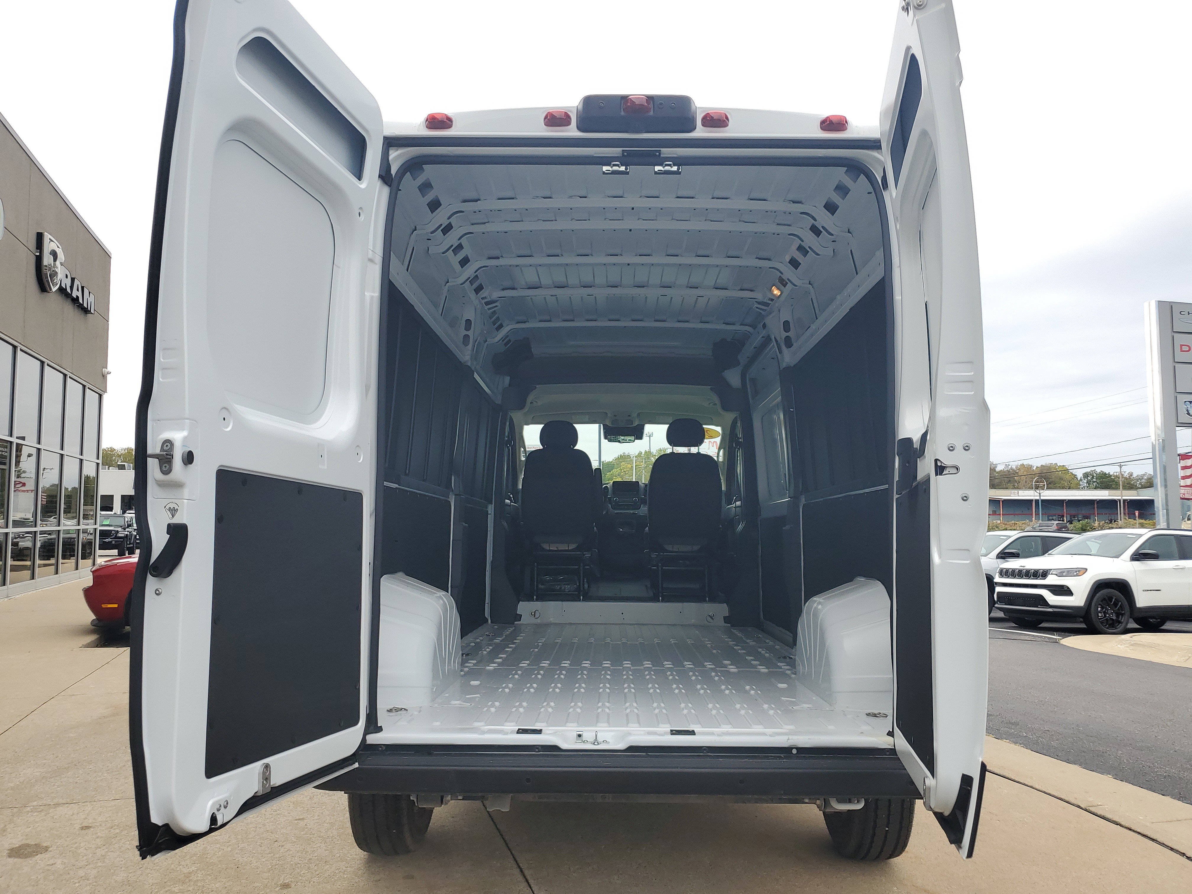 Used 2025 RAM ProMaster 2500 w/ Safety Group image 24
