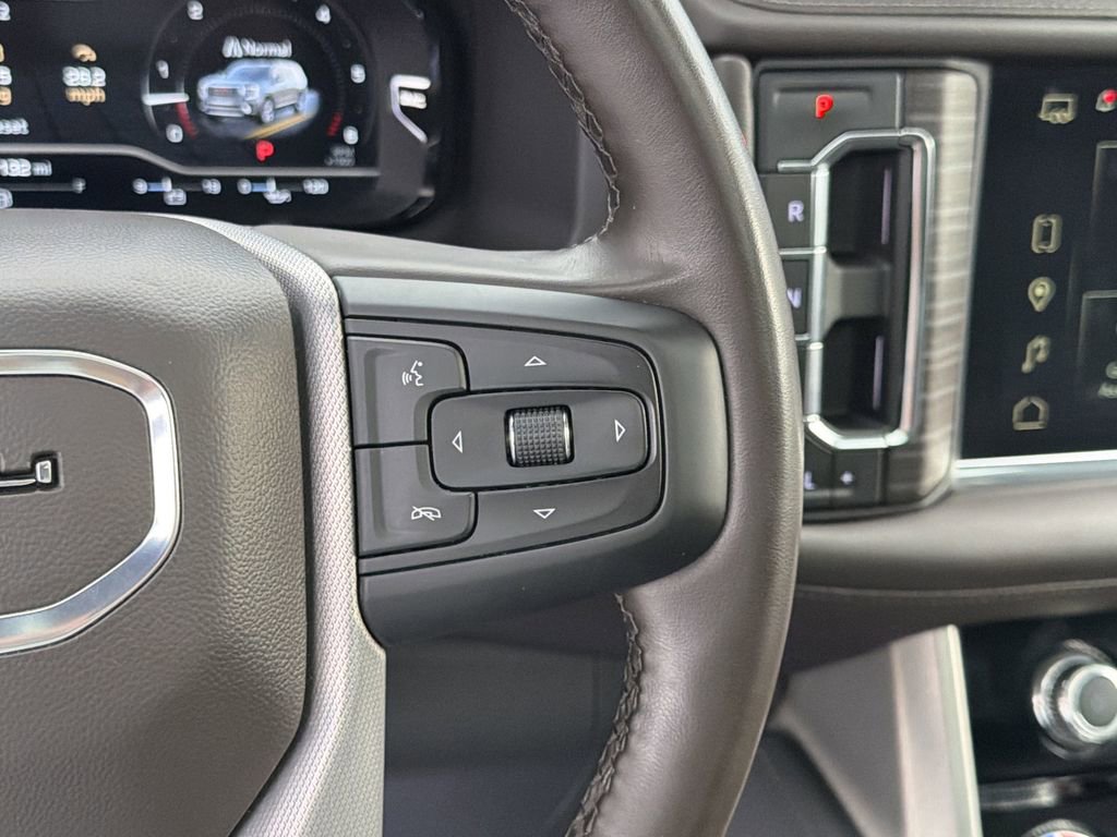 Used 2023 GMC Yukon Denali RWD image 28