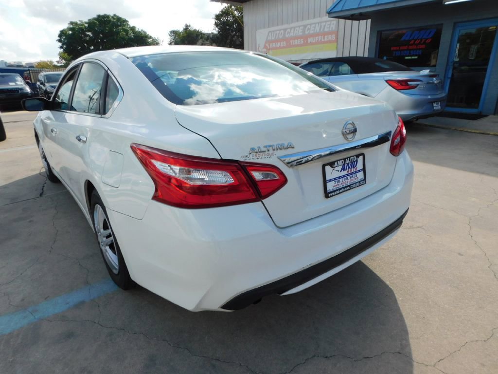 Used 2017 Nissan Altima 2.5 image 5