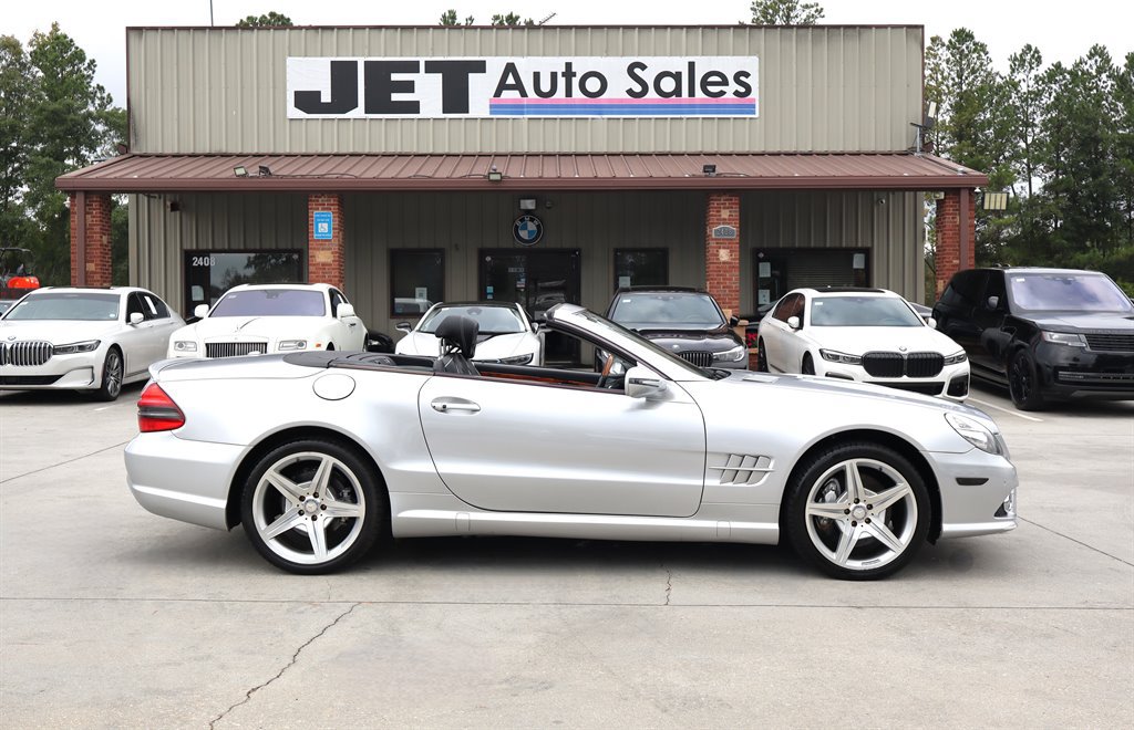 Used 2011 Mercedes-Benz SL 550 image 14