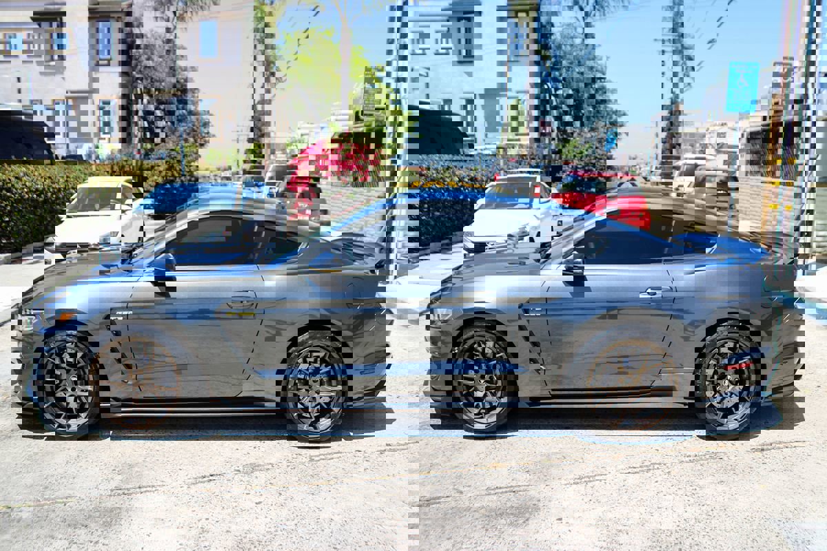 Used 2017 Ford Mustang Shelby GT350 w/ Electronics Package image 2