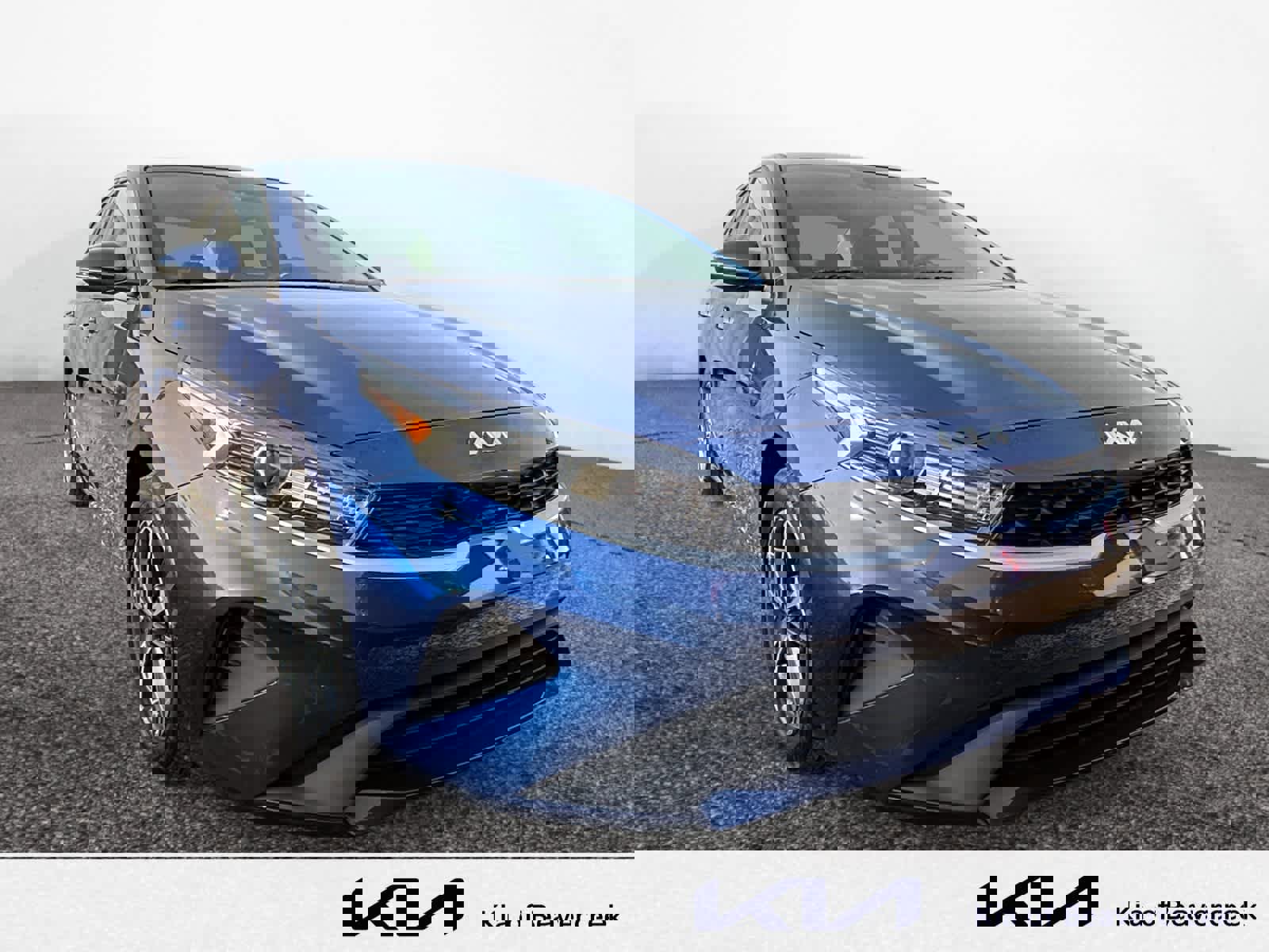 Used 2024 Kia Forte LXS w/ LXS Technology Package image 7