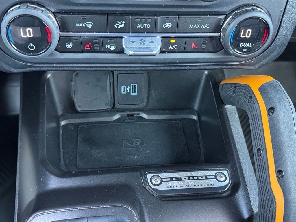 Used 2023 Ford Bronco Badlands image 27