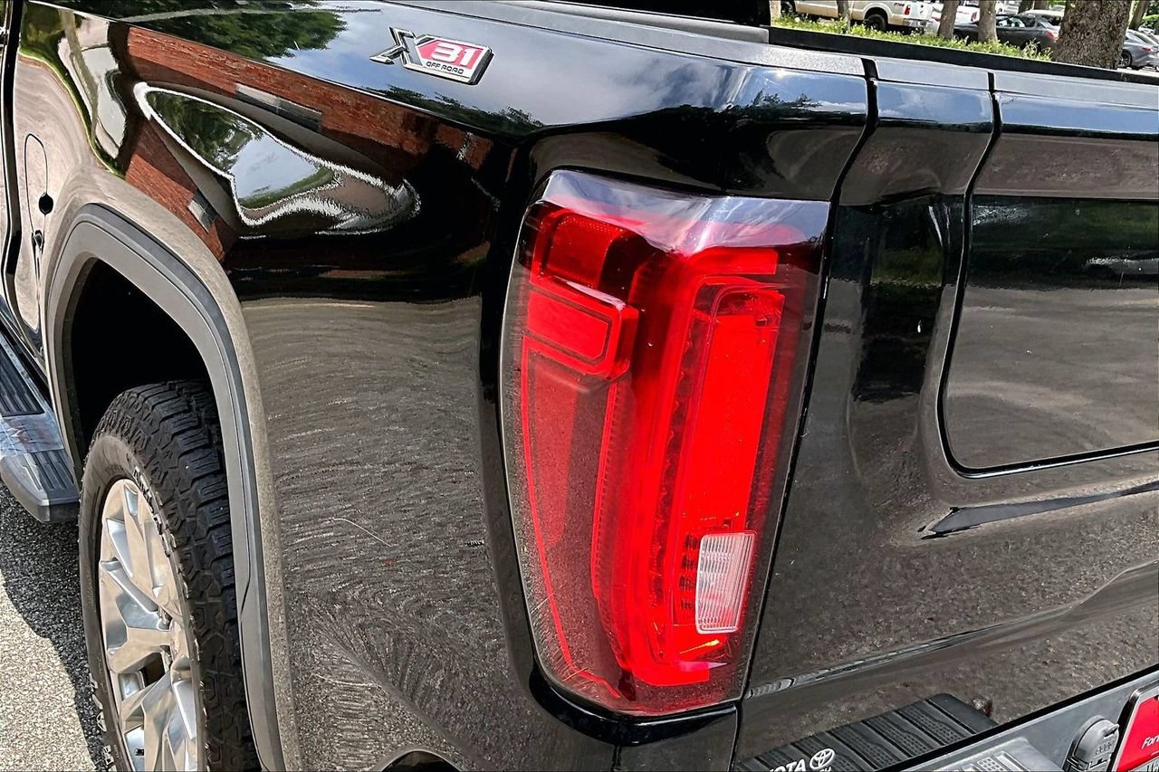 Used 2019 GMC Sierra 1500 SLT w/ SLT Premium Package AWD/4WD image 20