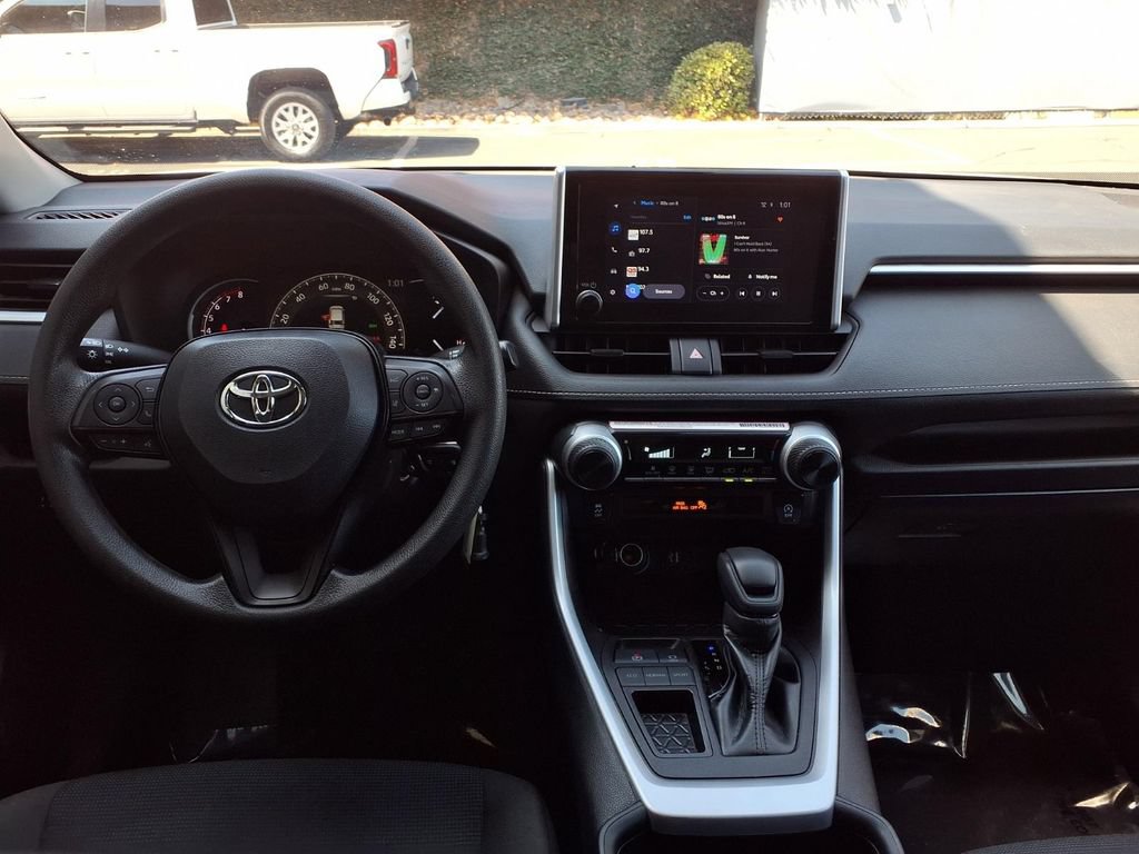 Used 2024 Toyota RAV4 LE FWD image 23