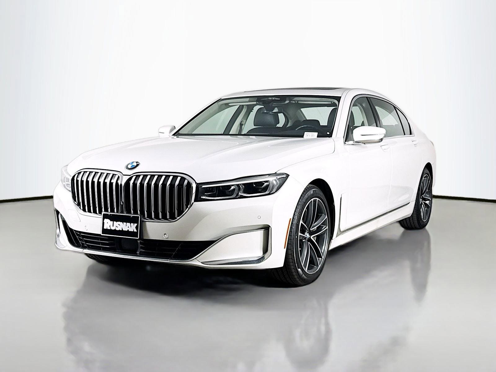 Certified 2022 BMW 750i xDrive image 3