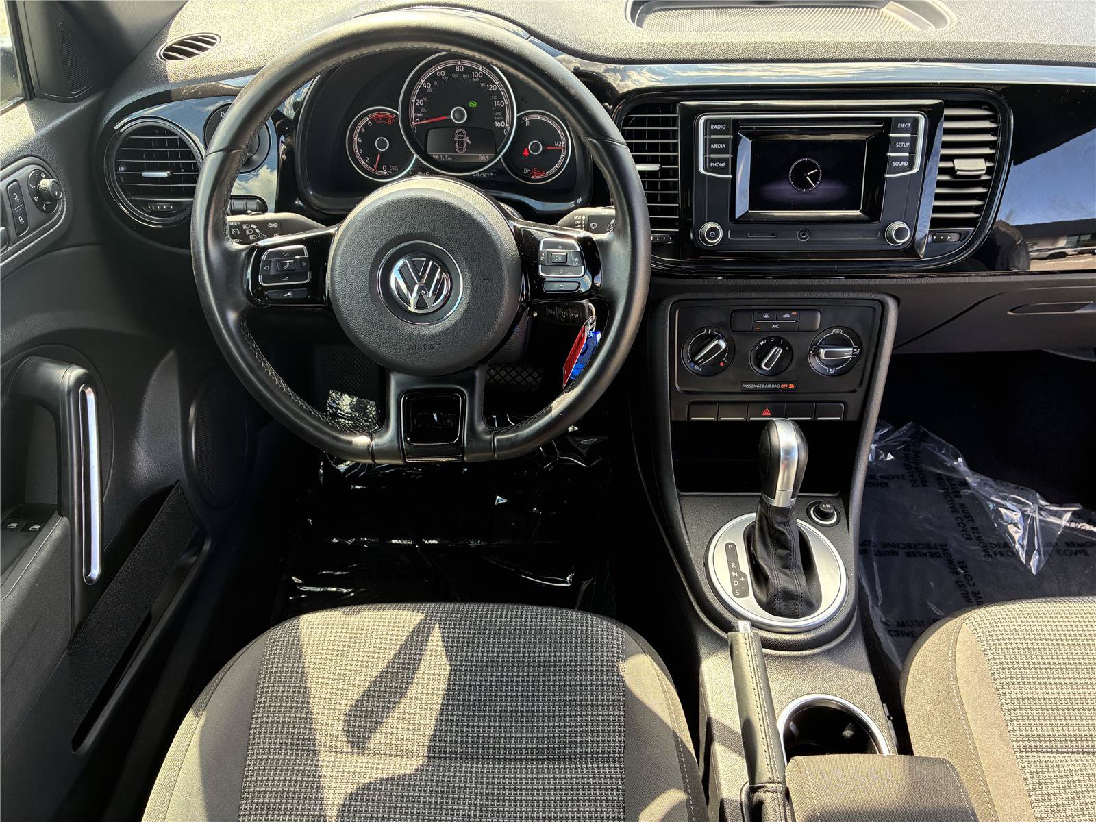 Used 2019 Volkswagen Beetle 2.0T S FWD image 22