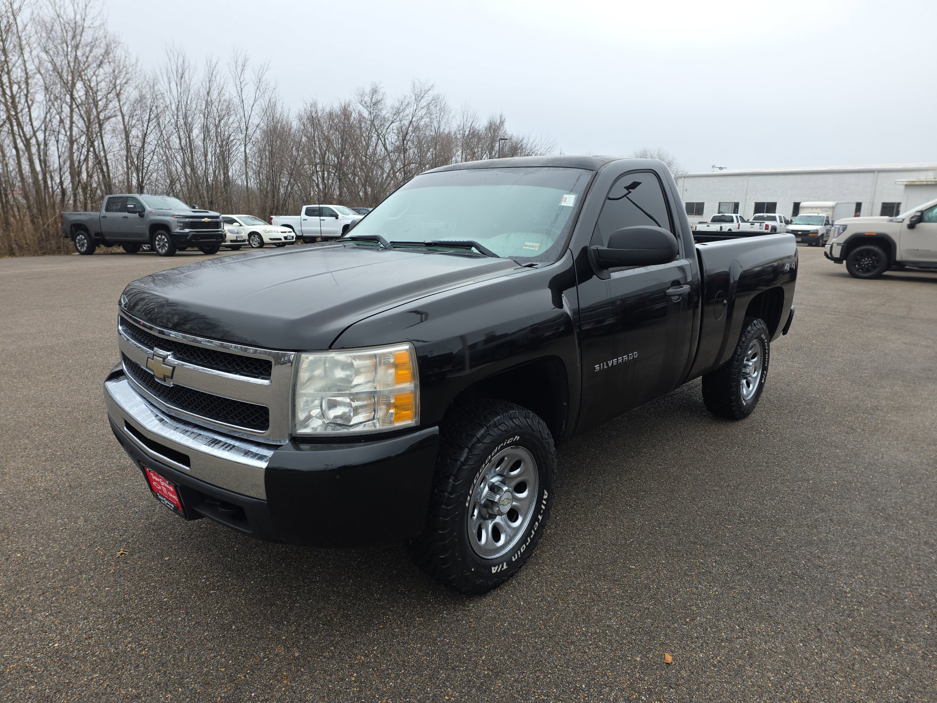 Used 2010 Chevrolet Silverado 1500 W/T w/ LS Package image 4