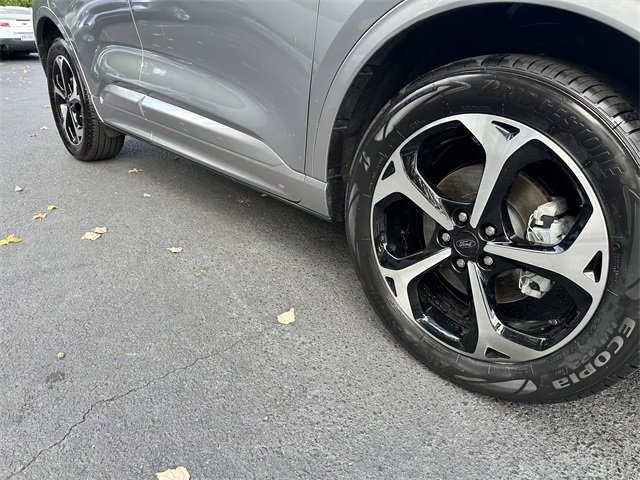 Certified 2024 Ford Escape ST-Line Elite image 11